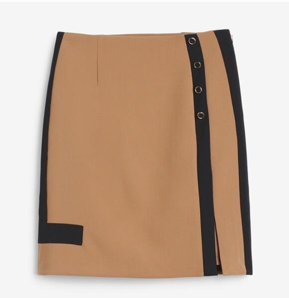 White House Black Market Dresses & Skirts - WHITE HOUSE BLACK MARKET Tan & Black Colorblock Skirt // 2
